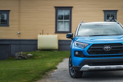 2020 Toyota RAV4 — Hybrid, Automatic