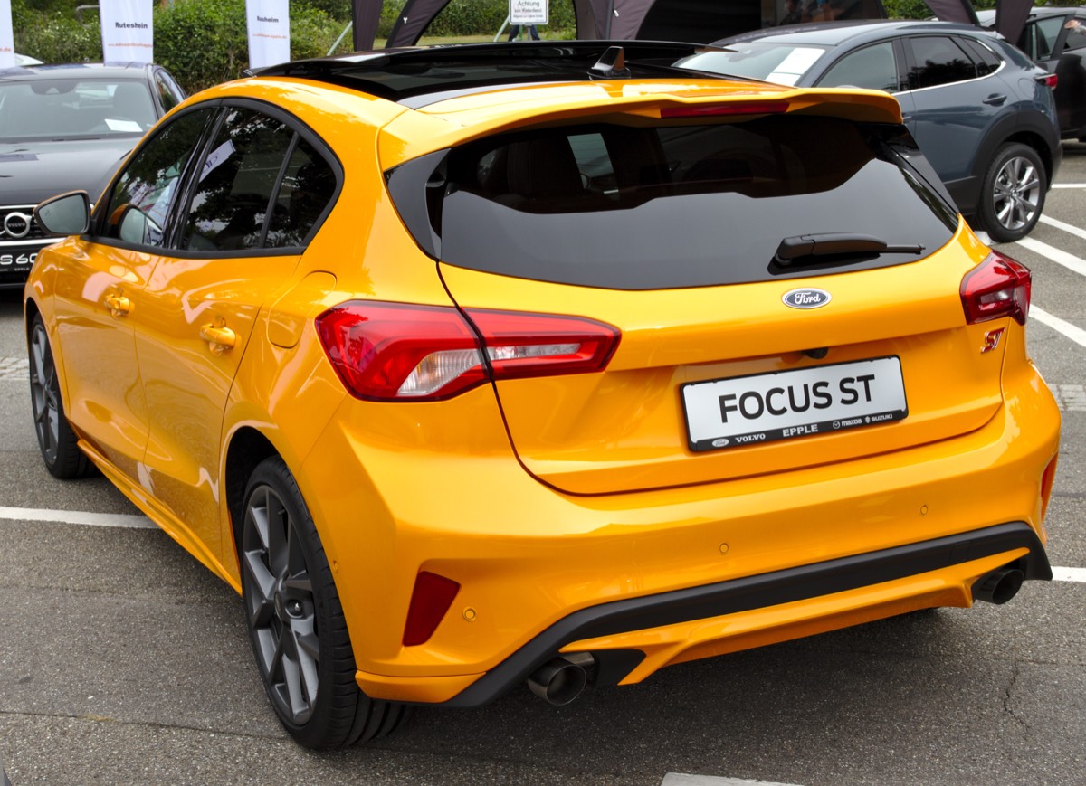 2019 Ford Focus — Diesel, Manual